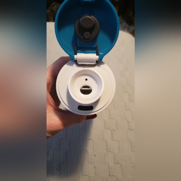 Tupperware Insulated Tumbler - Picture 2 of 4